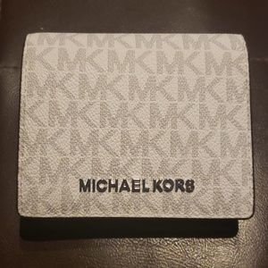 NWT Michael Kors Jet Set Wallet
